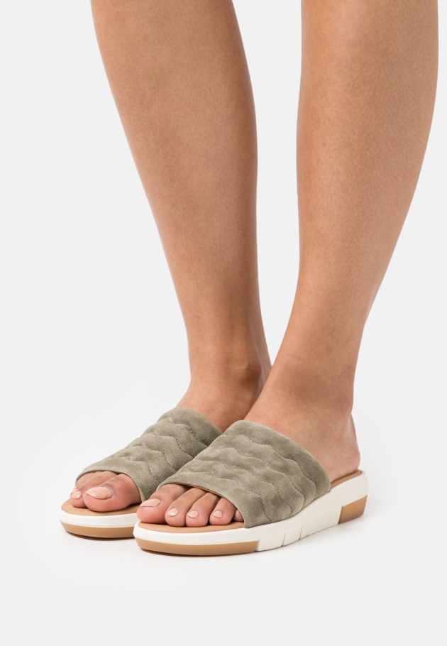 Gabor Nachtblaue T-bar Sandalen