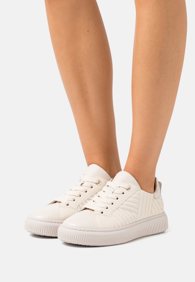 Weiss Sneaker Gabor