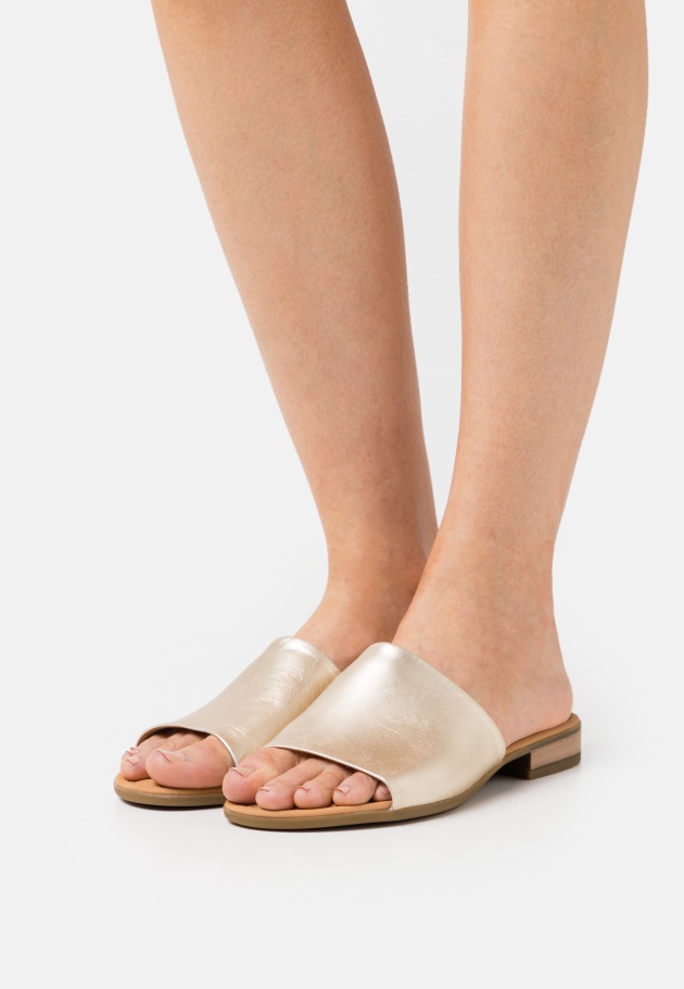 Hausschuhe Rost Gabor