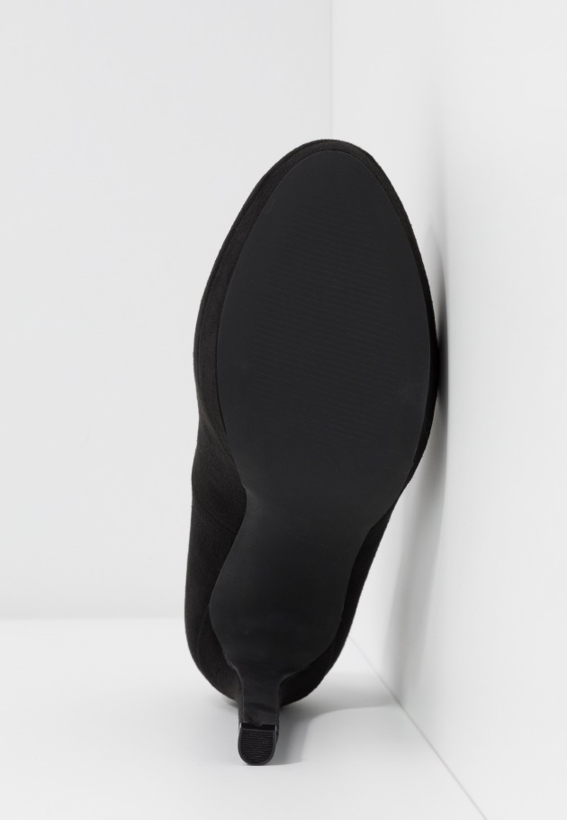 Schwarze High Heels Gabor