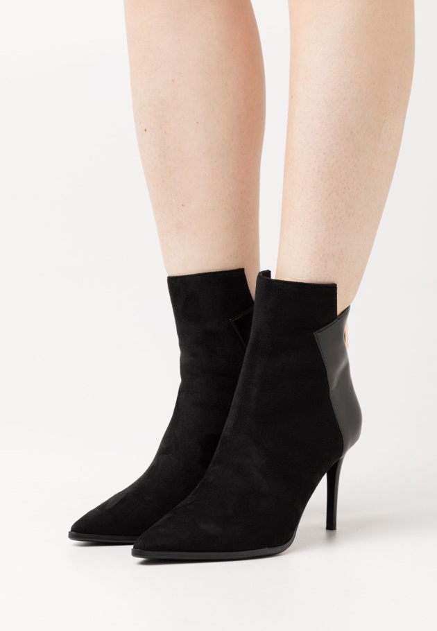 Gabor Pumpt Klassische Heels Schwarz