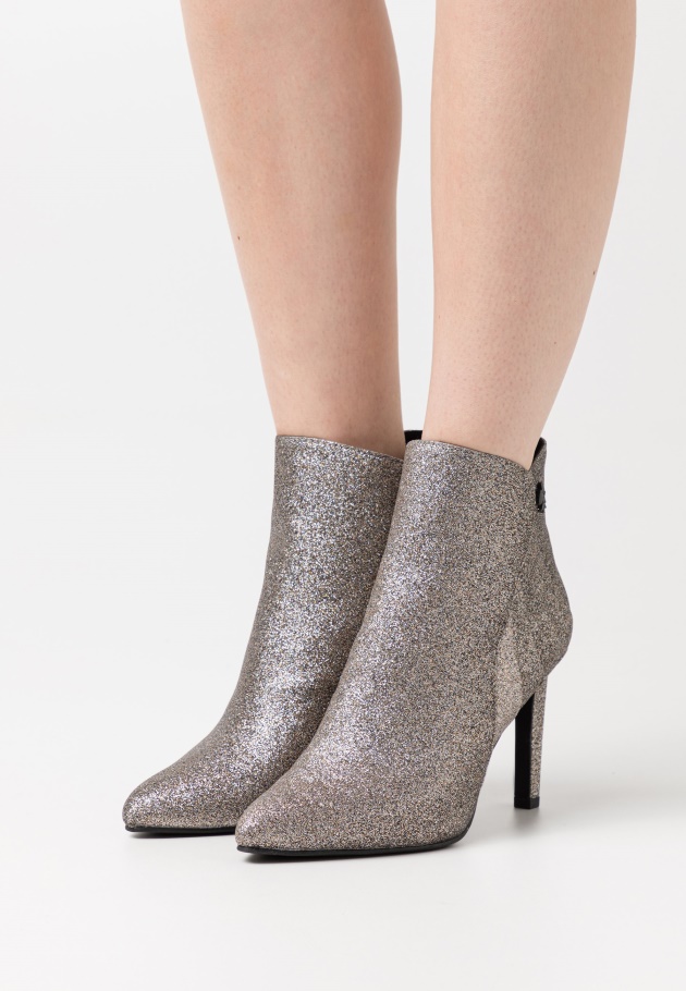 Gabor Pumpt Klassische Heels Schwarz