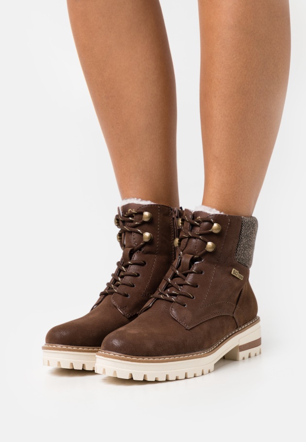 Schwarze Gabor-Plateaustiefeletten