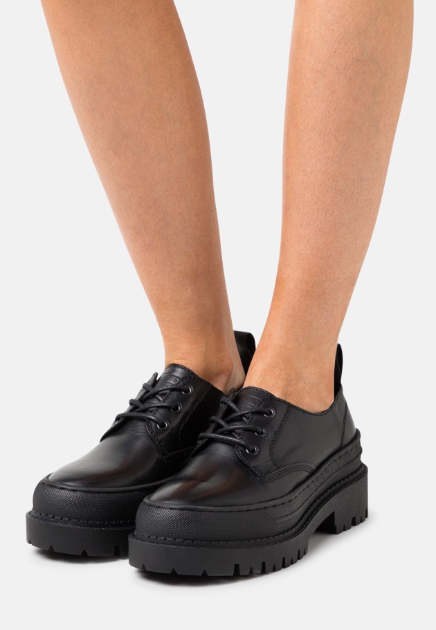 Vintage Black Gabor Leona - Schnürschuhe