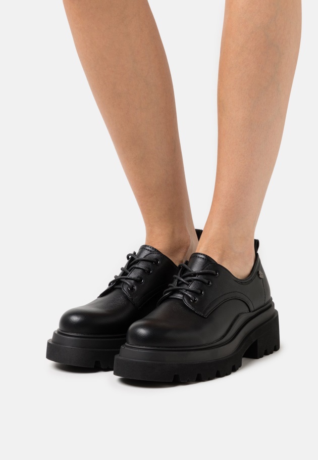 Vintage Black Gabor Leona - Schnürschuhe