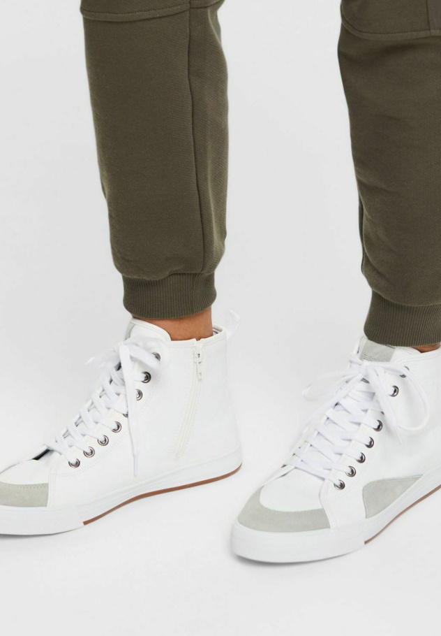 High-Top-Sneaker Von Tanne Gabor