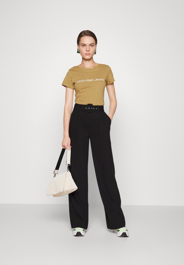 Kaninchen/Seide/Erdnuss-Gabor-Plateau-Sandalen