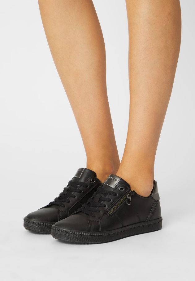 Schwarze Turnschuhe Gabor