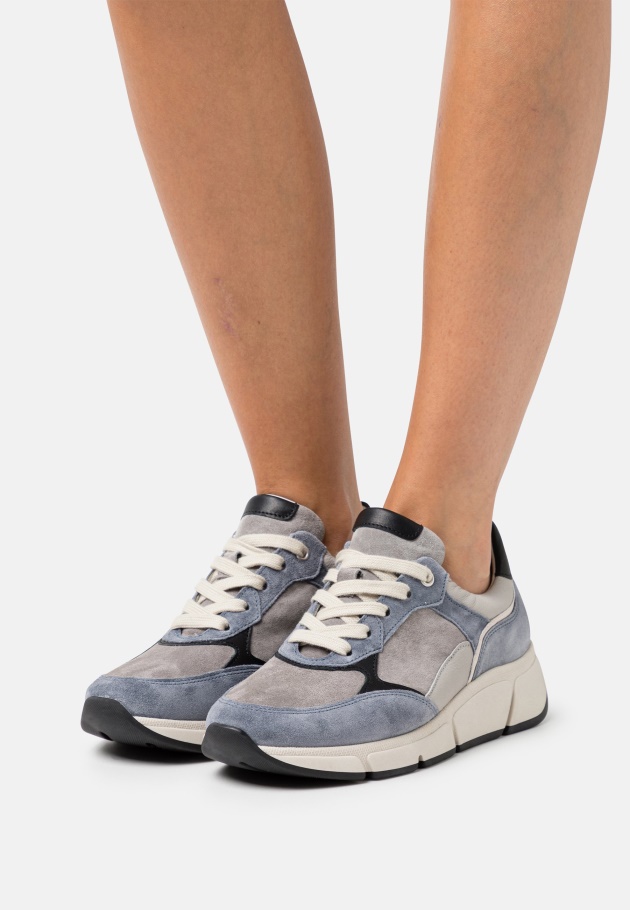 Schwarze Turnschuhe Gabor