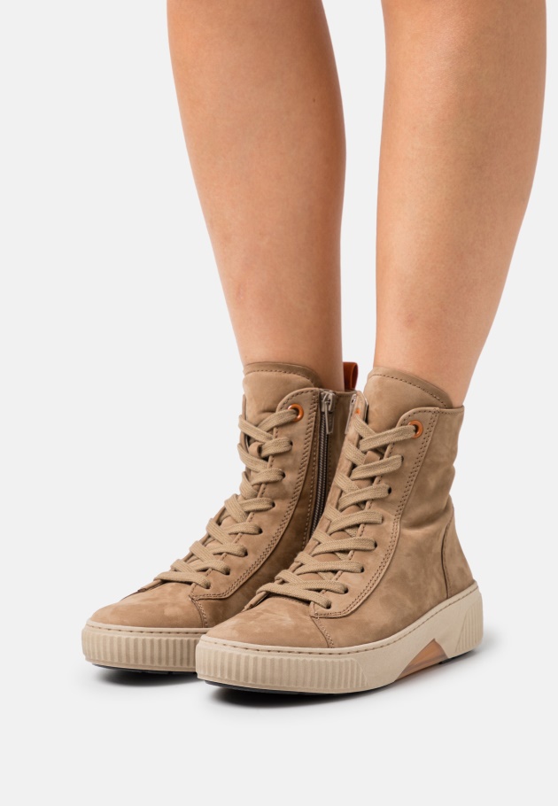 Plateaustiefel Schwarz/weiß Gabor