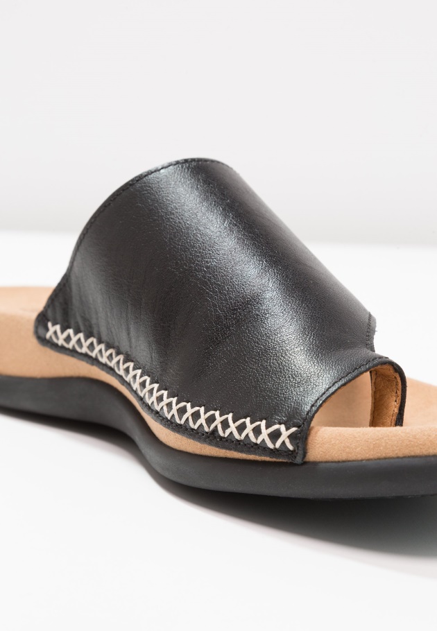 Schwarze T-bar Sandalen Gabor