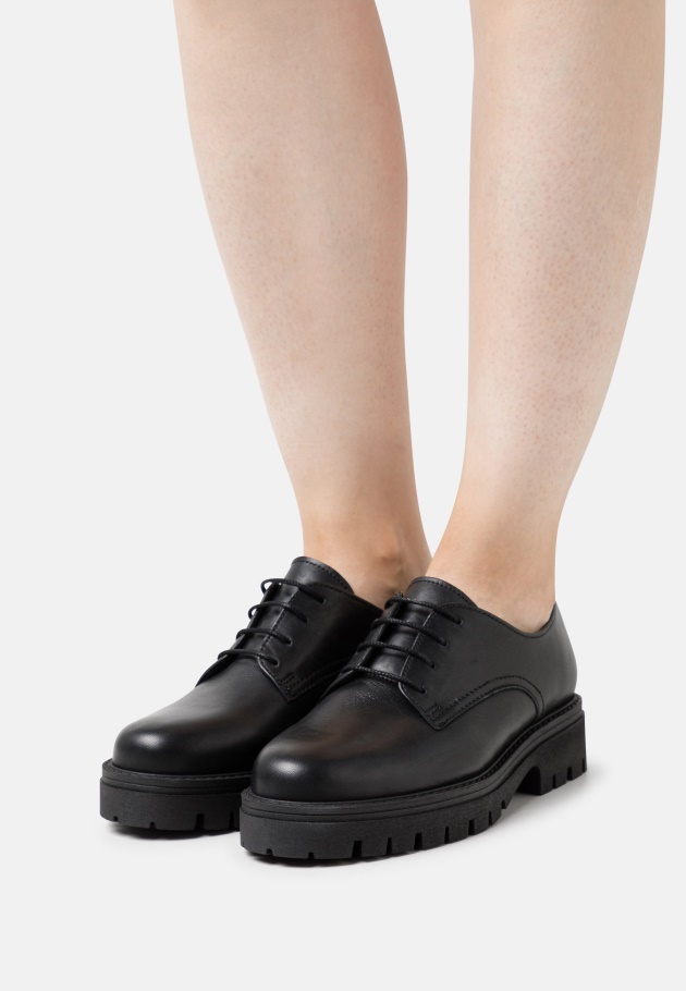 Turnschuhe Schwarz Gabor