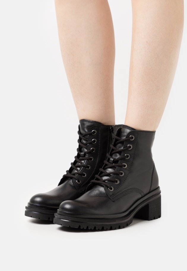 Gabor Schwarze Schnürstiefeletten