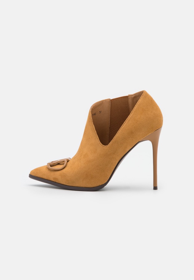 Elfenbein Gabor Klassische Heels