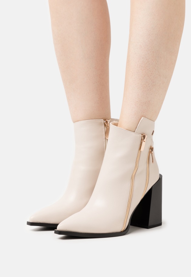 Elfenbein Gabor Klassische Heels