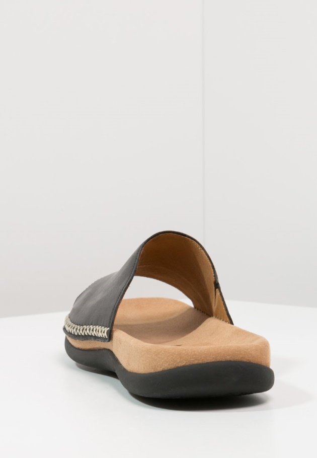 Schwarze Gabor-Pantoletten